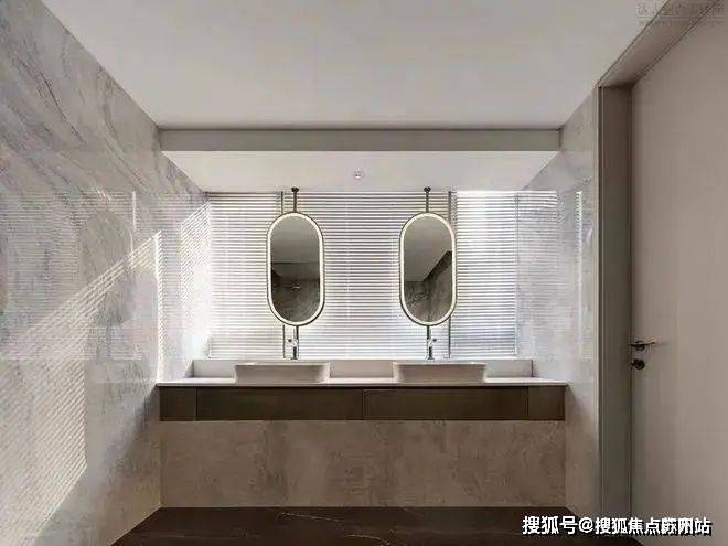 (圖12)