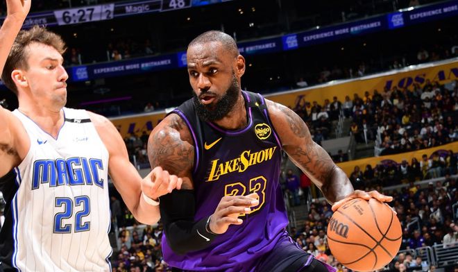 九游娛樂：25日NBA前瞻：詹姆斯復(fù)仇魔術(shù)拒絕3連??？威少只差3分超越加內(nèi)特