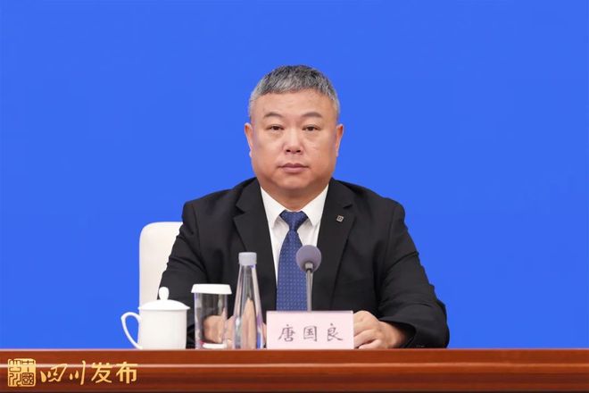 (圖15)